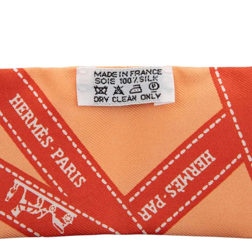 Hermès Bolduc Silk Twilly Scarf Orange Silk Very good condition - Model View