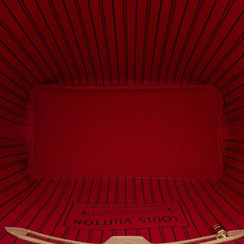 Louis Vuitton Monogram Neverfull MM Brown Good condition - Model View