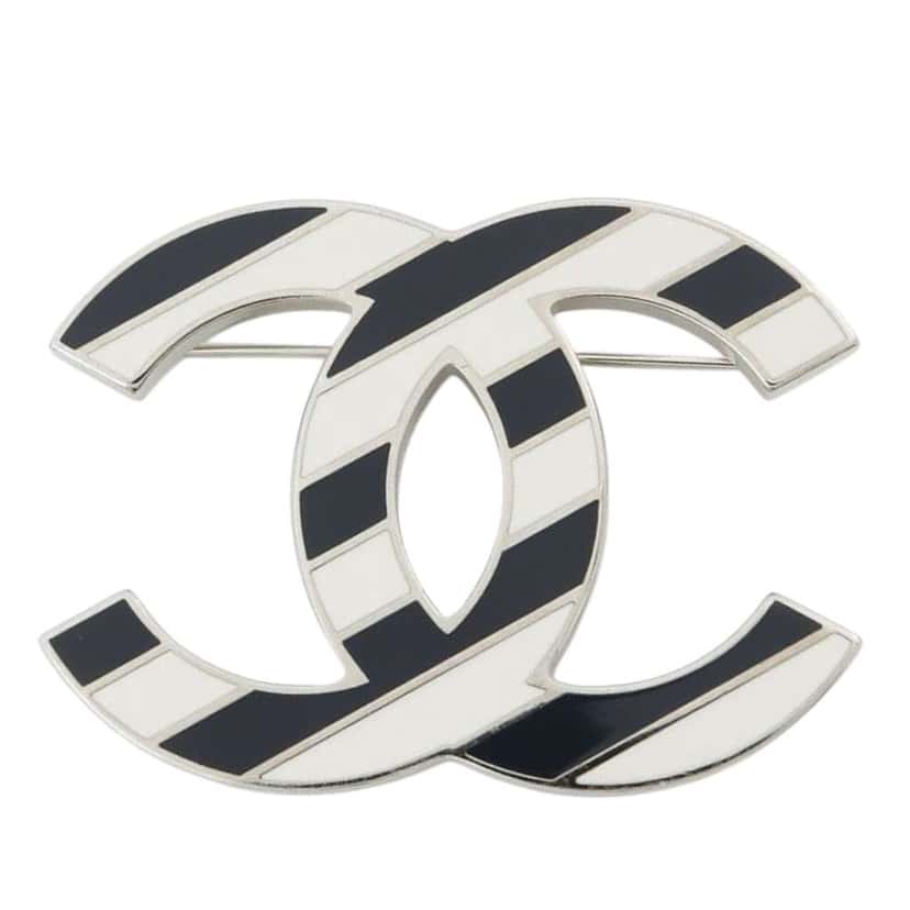 Chanel Enamel CC Striped Logo Brooch White Good condition - Front View