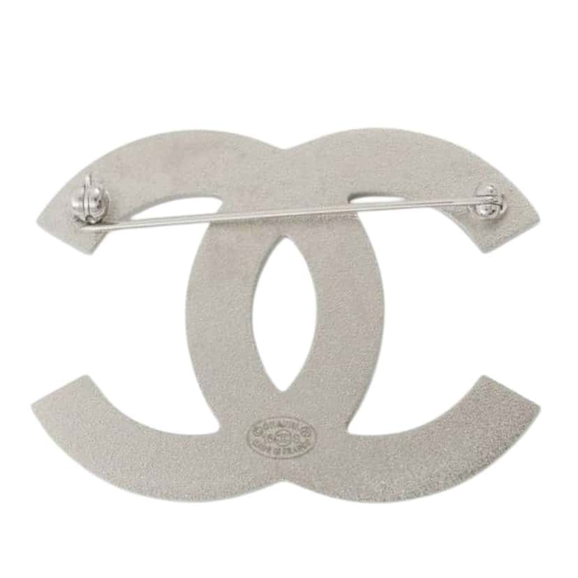 Chanel Enamel CC Striped Logo Brooch White Good condition - Inside View