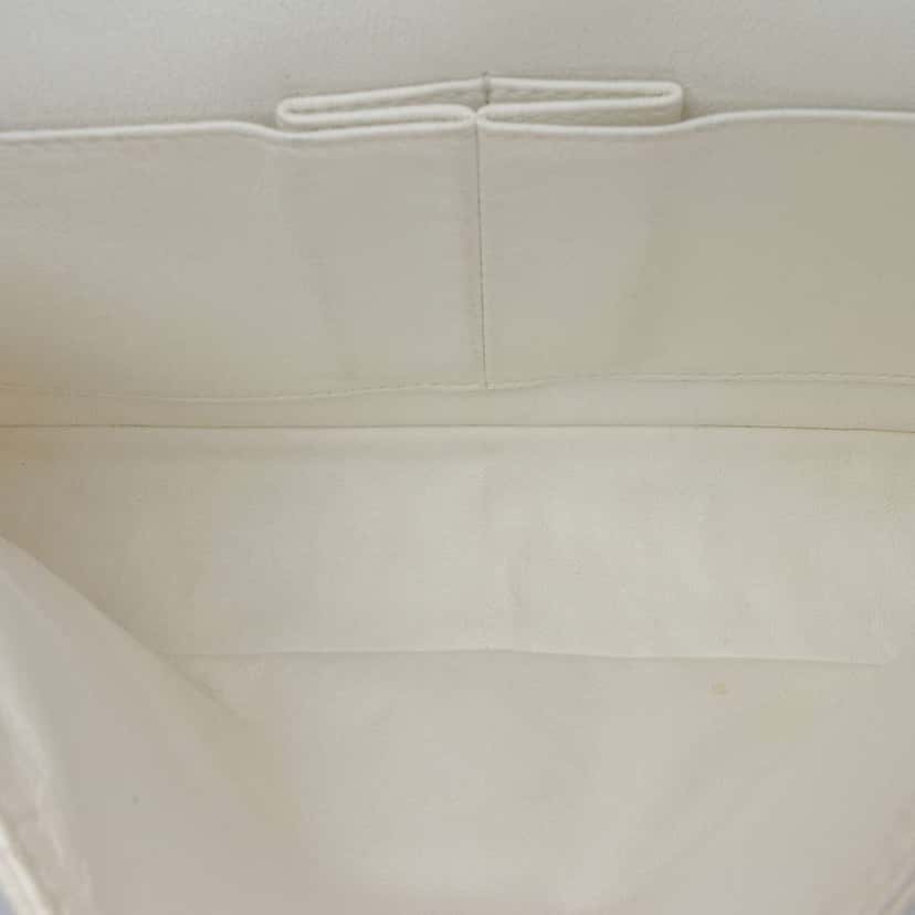 Chanel Medium Classic Caviar Double Flap White Leather Fair condition - Model View