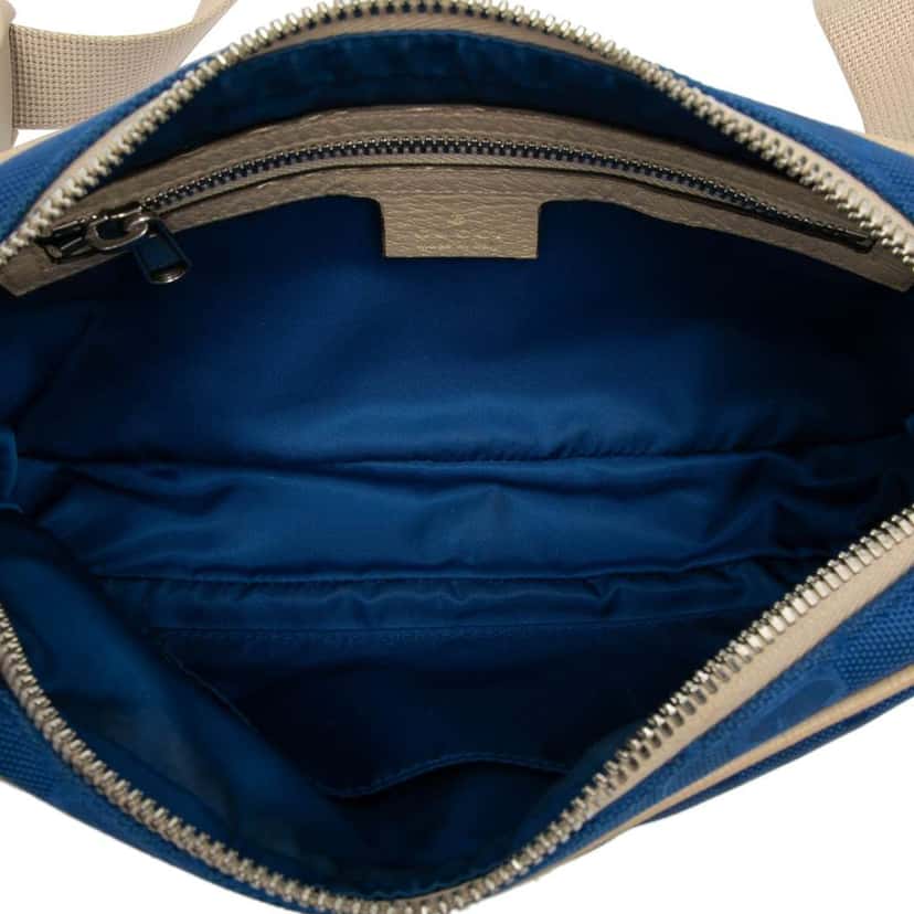 Gucci GG Nylon Off The Grid Belt Bag Blue Good condition - Model View