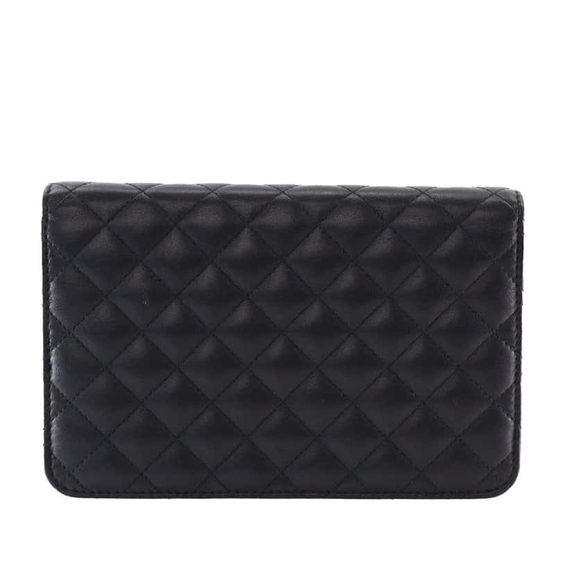 Chanel CC Quilted Lambskin Diamond Wallet On Chain Black Leather Good condition - Model View