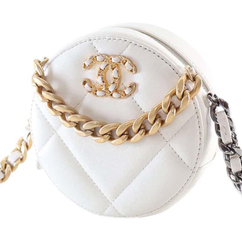 Chanel Lambskin 19 Round Clutch with Chain White Leather Good condition - Back View