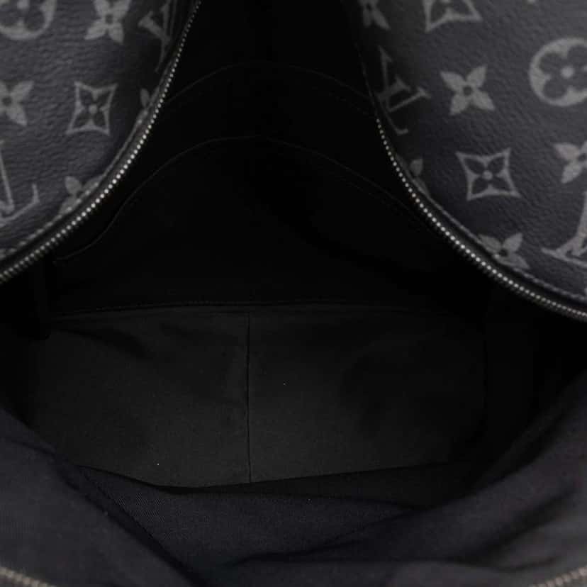 Louis Vuitton Monogram Eclipse Discovery Black Good condition - Model View