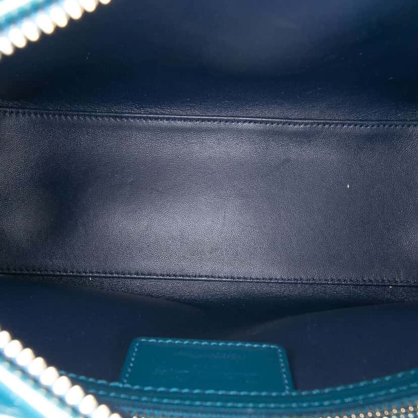 Dior Medium Patent Lady Dior Blue Leather Good condition - Model View