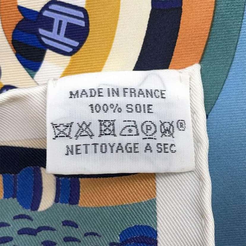 Hermès Haute Parure Silk Scarf Blue Silk Good condition - Back View