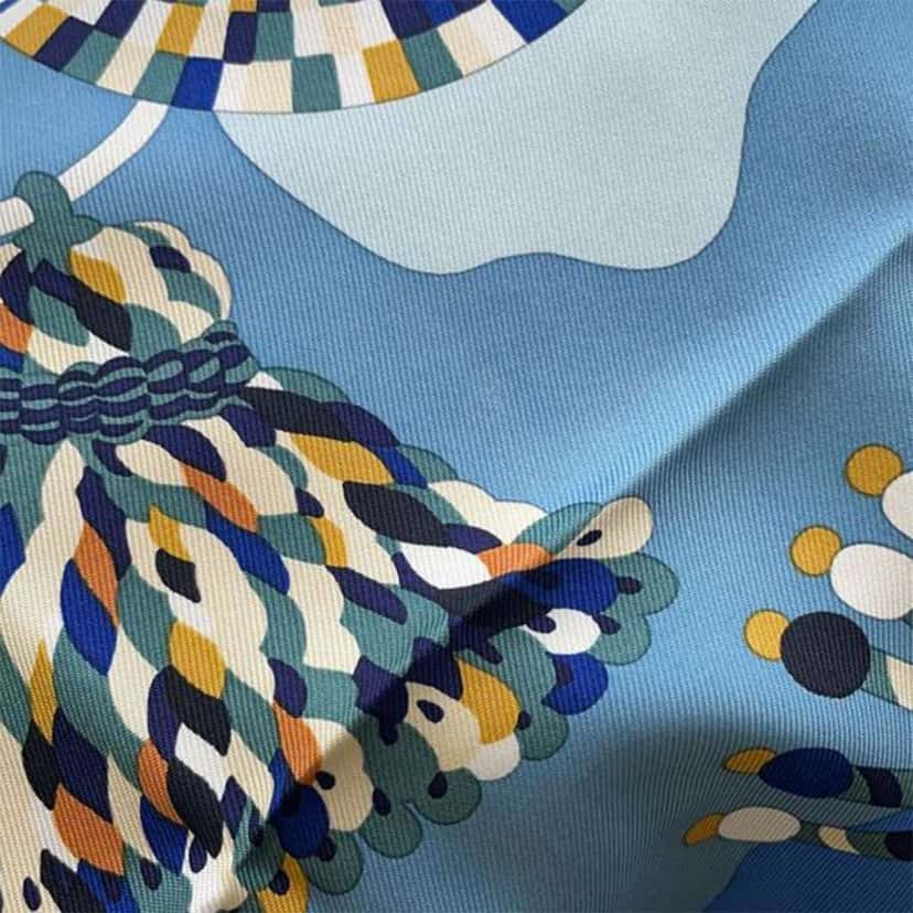 Hermès Haute Parure Silk Scarf Blue Silk Good condition - Model View