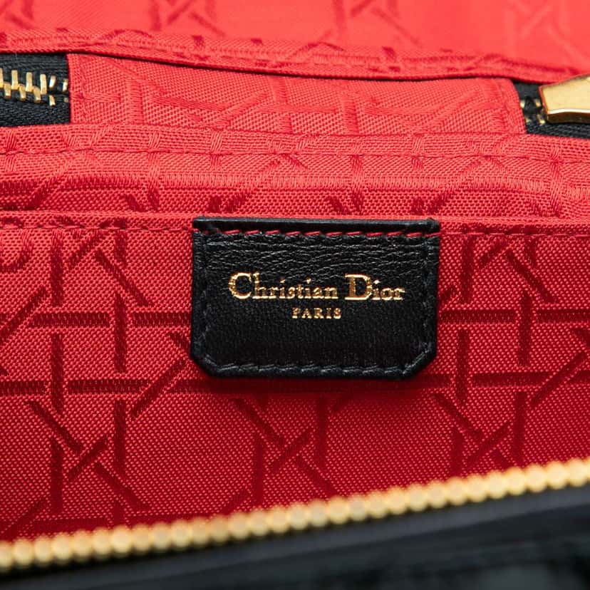 Dior Patent Cannage Vanity Case Black Leather Good condition - Box View