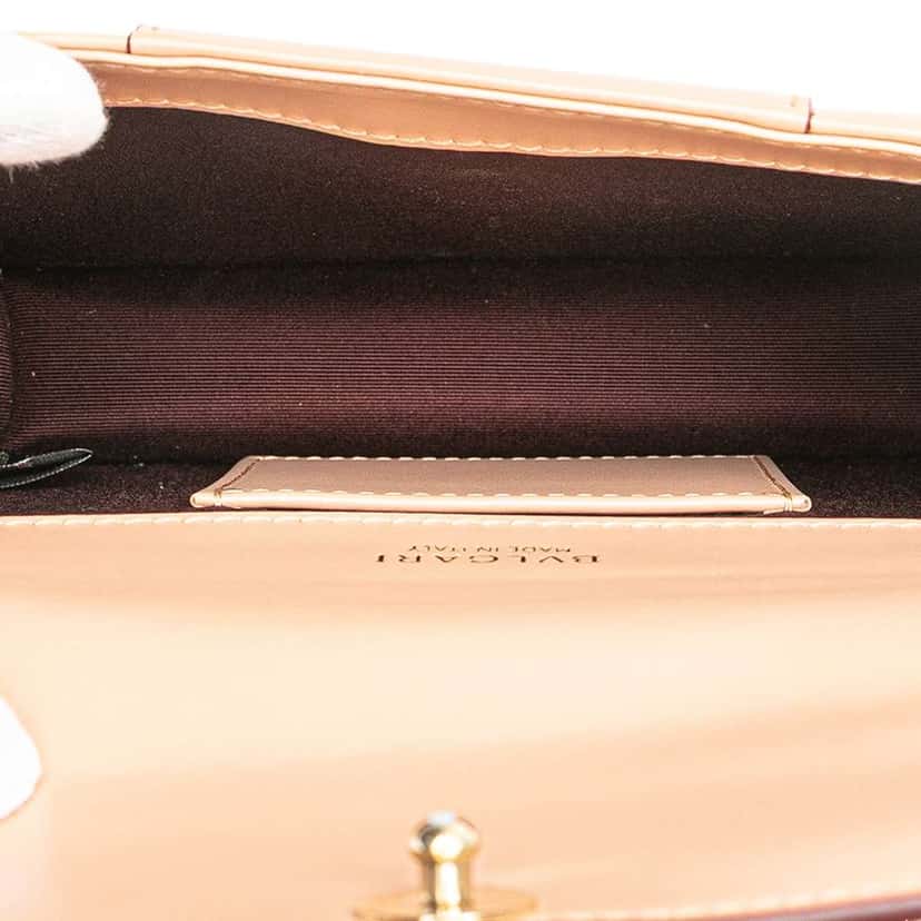 Bvlgari Small Leather Square Serpenti Forever Chain Crossbody Pink Leather Good condition - Model View