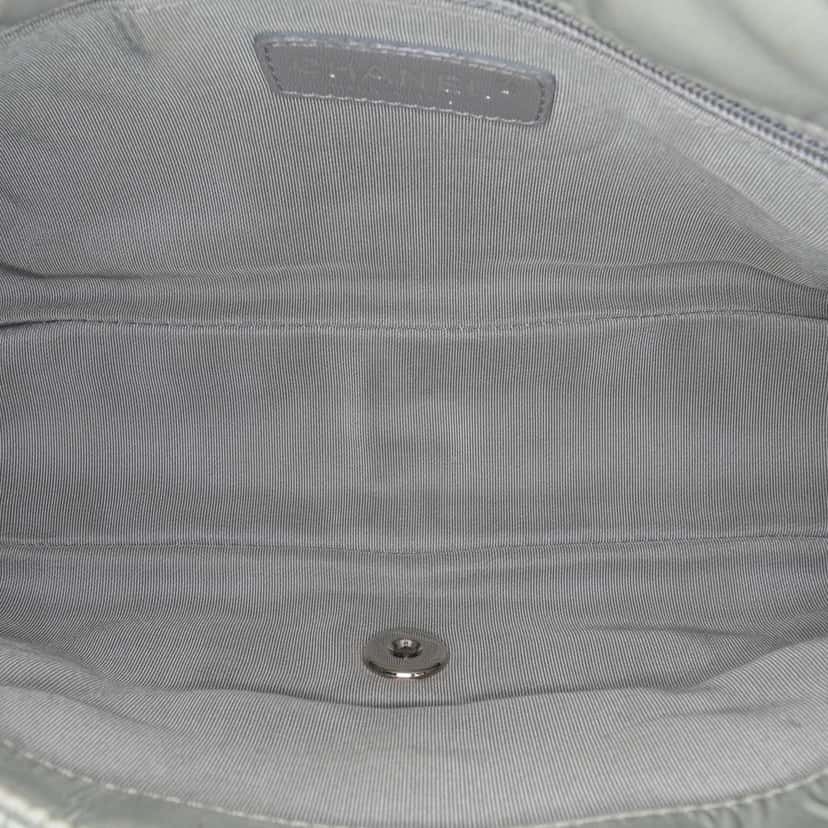 Chanel Paris-Byzance Nylon Tweed On Stitch Bubble Accordion Flap Grey Tweed Good condition - Model View