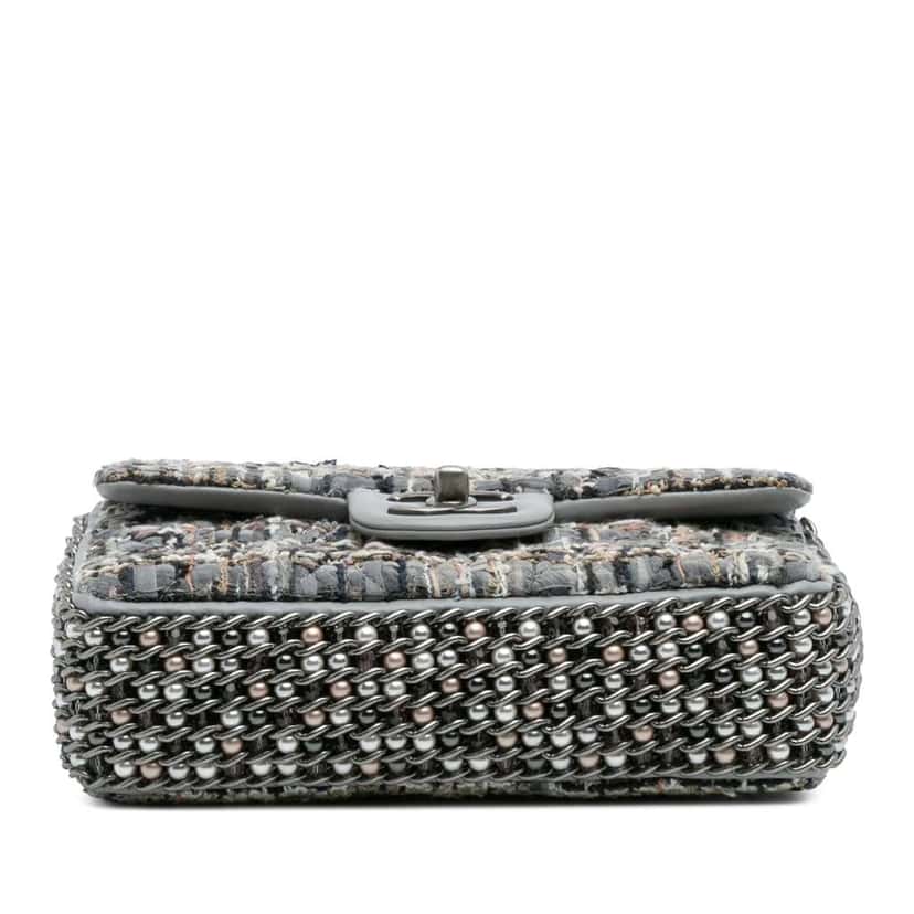Chanel Mini Quilted Tweed River of Pearls Flap Grey Tweed Good condition - Inside View