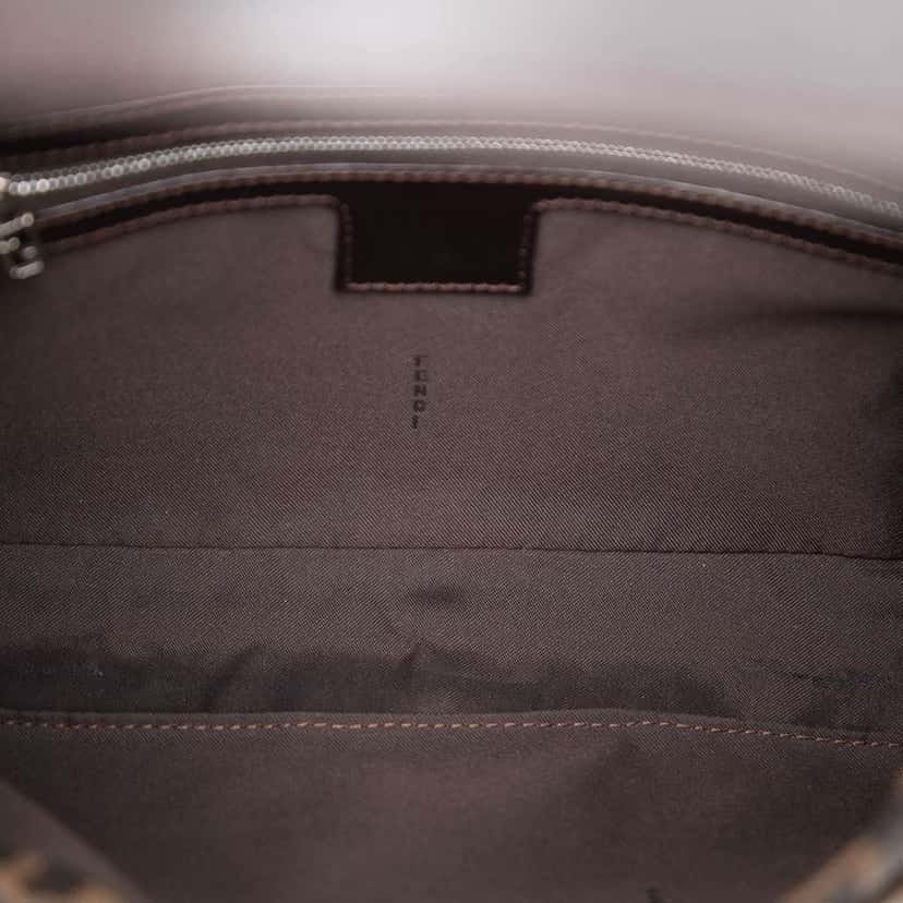 Fendi Zucca Canvas Shoulder Bag Brown Canvas Good condition - Model View