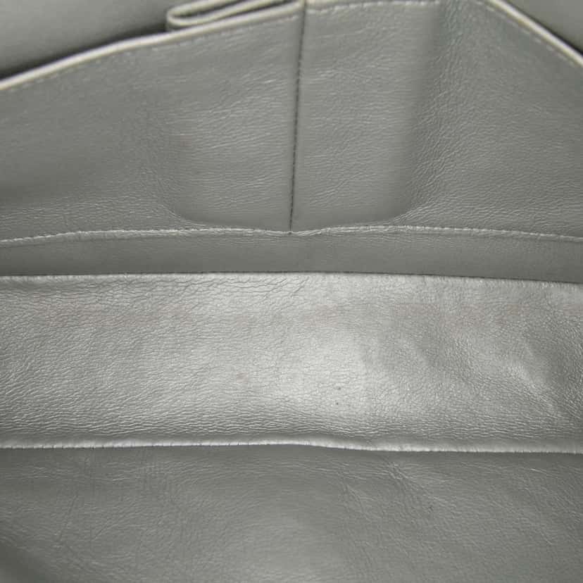 Chanel Medium Classic Iridescent Calfskin Double Flap Silver Leather Good condition - Model View