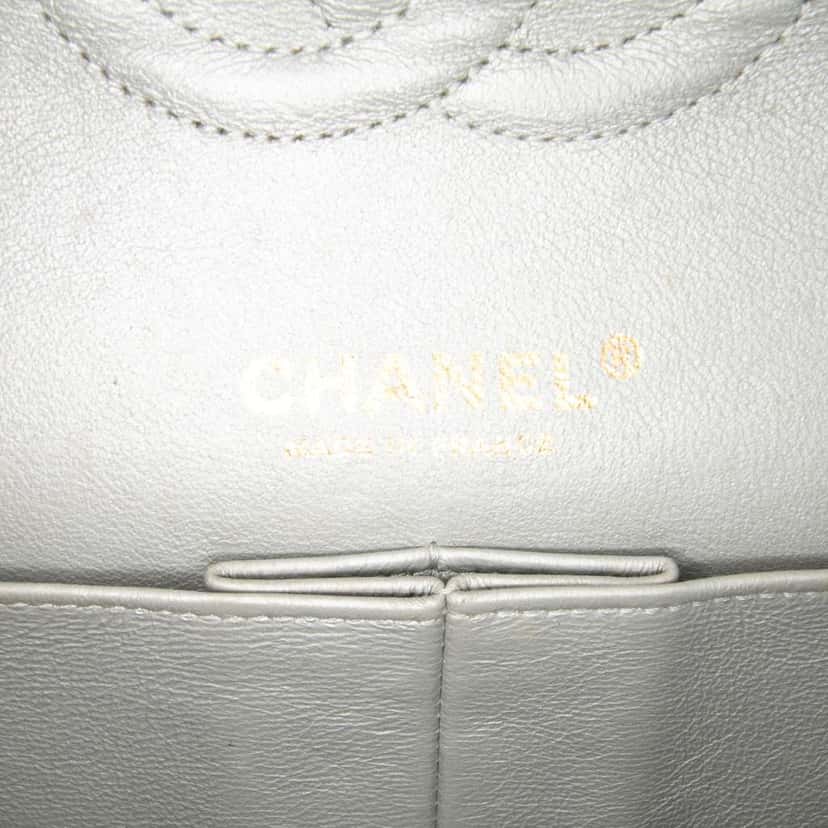 Chanel Medium Classic Iridescent Calfskin Double Flap Silver Leather Good condition - Box View