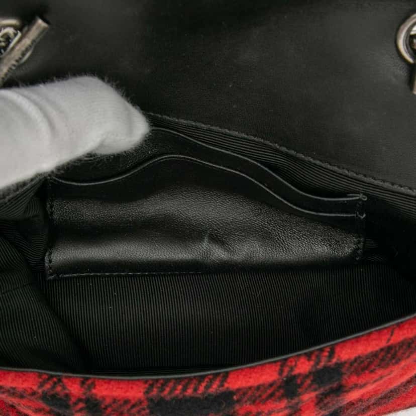 Saint Laurent Baby Chevron Tartan Wool Monogram Classic Chain Bag Red Wool Good condition - Model View
