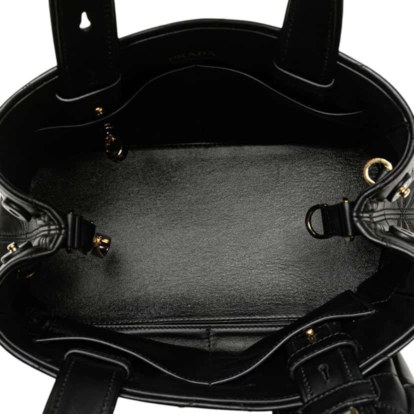 Prada Small Quilted Lambskin Satchel Black Leather Good condition - Model View