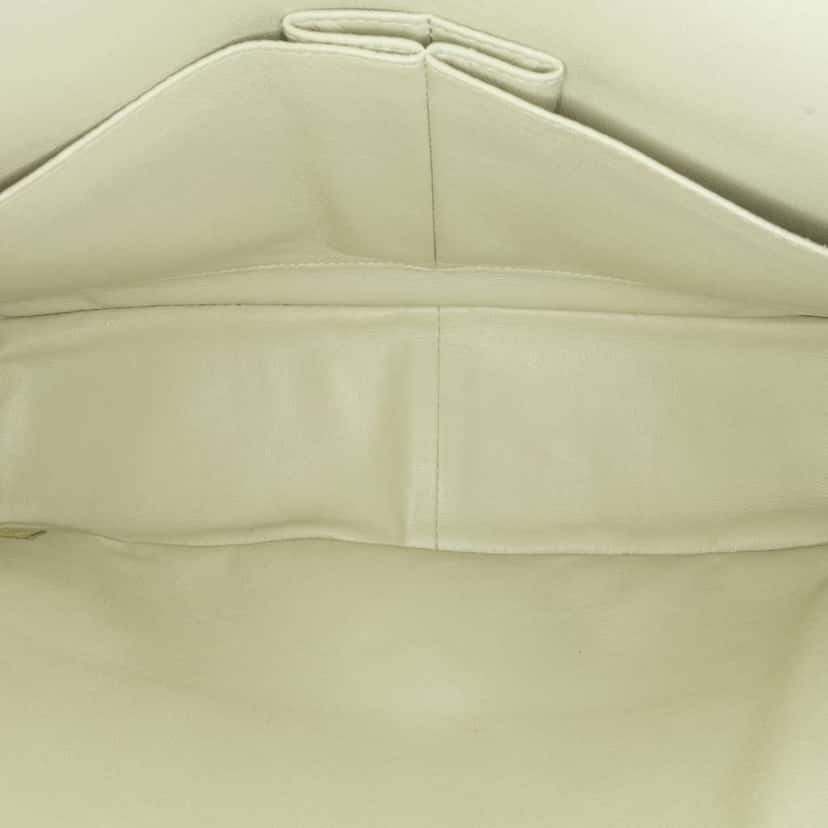Chanel Jumbo Classic Caviar Double Flap White Leather Very good condition - Box View