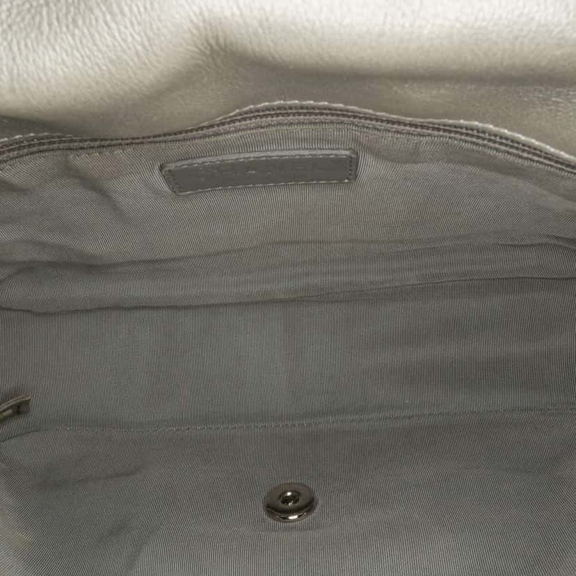 Chanel Medium Chevron Calfskin Stud Wars Flap Silver Leather Very good condition - Box View