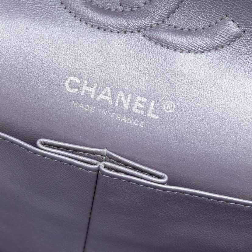 Chanel Medium Classic Metallic Calfskin Double Flap Silver Leather Good condition - Box View