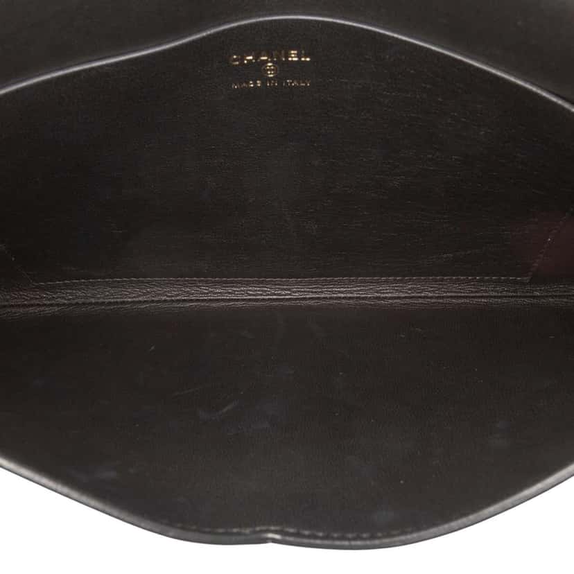 Chanel Lambskin Cocomail Envelope Clutch Black Leather Good condition - Model View