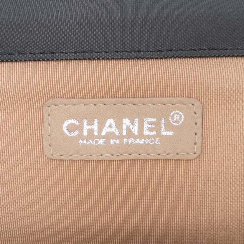 Chanel Chocolate Bar Nylon Convertible Clutch Grey Good condition - Box View