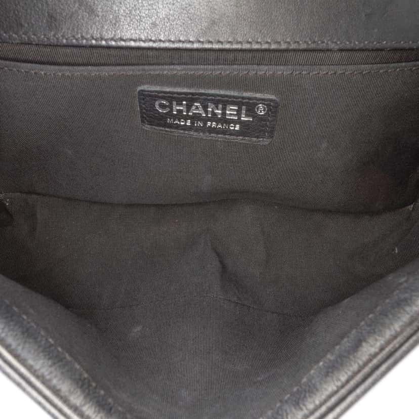 Chanel Old Medium Braided Calfskin Boy Flap Blue Leather Good condition - Model View