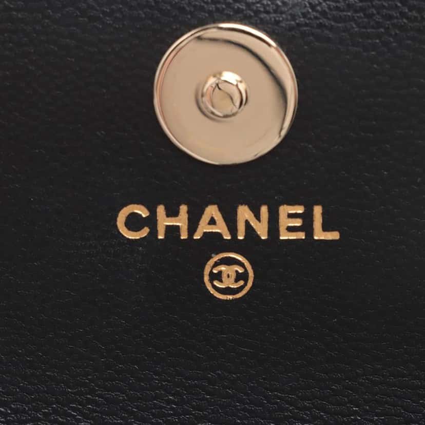 Chanel Mini Quilted Goatskin Punk Essentials Chain Flap Belt Bag Black Leather Very good condition - Model View