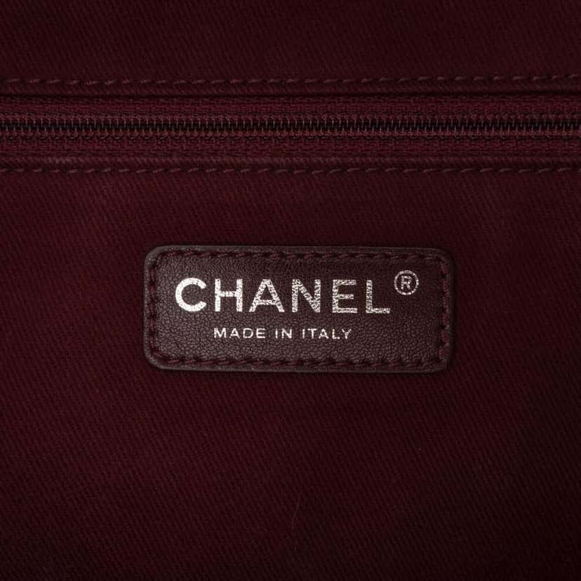 Chanel Jumbo Quilted Aged Calfskin New Portobello Flap Red Leather Good condition - Box View