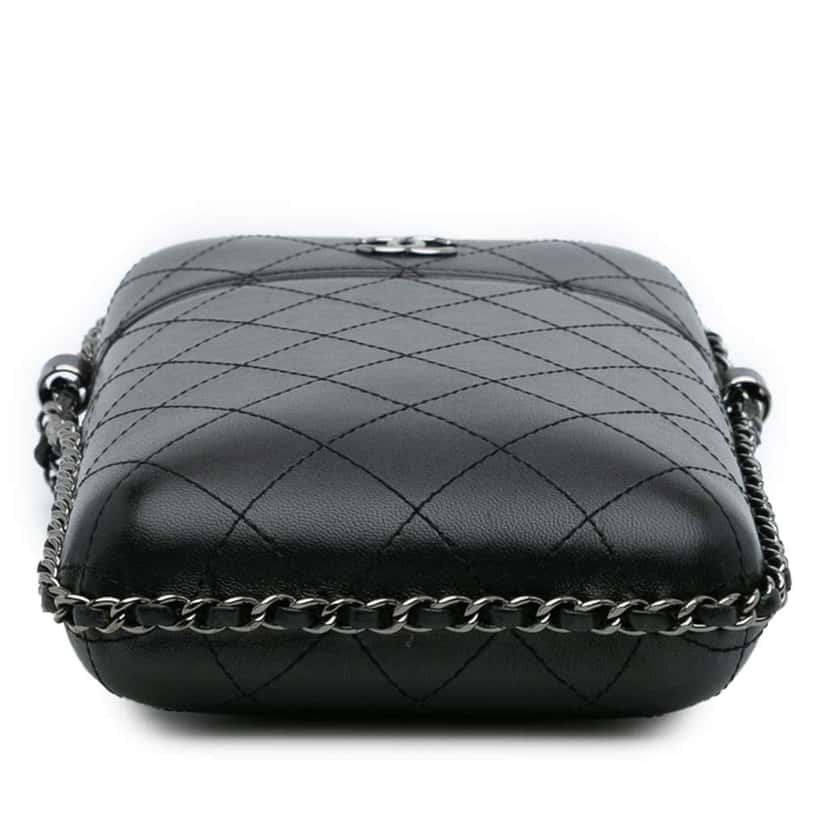 Chanel CC Quilted Lambskin Chain Around Phone Holder Black Leather Good condition - Inside View