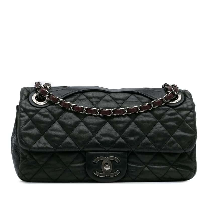 Chanel Medium Iridescent Calfskin In The Mix Flap Green Leather Good condition - Front View