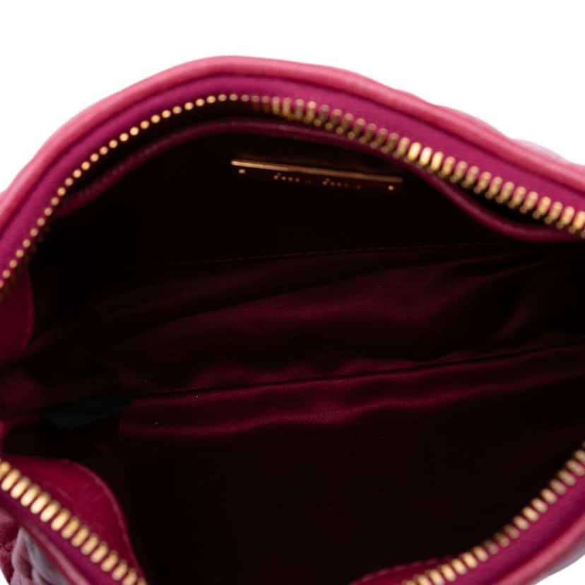 Miu Miu Matelasse Lambskin Leather Crossboy Pink Leather Good condition - Model View