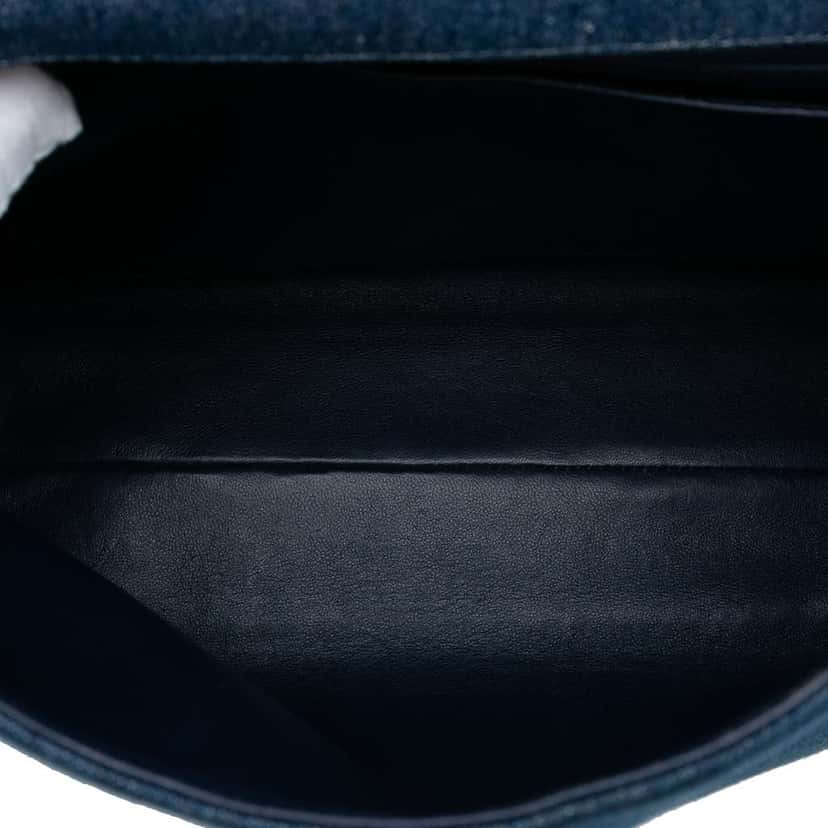 Chanel CC Denim Kelly Top Handle Bag Blue Denim Very good condition - Model View
