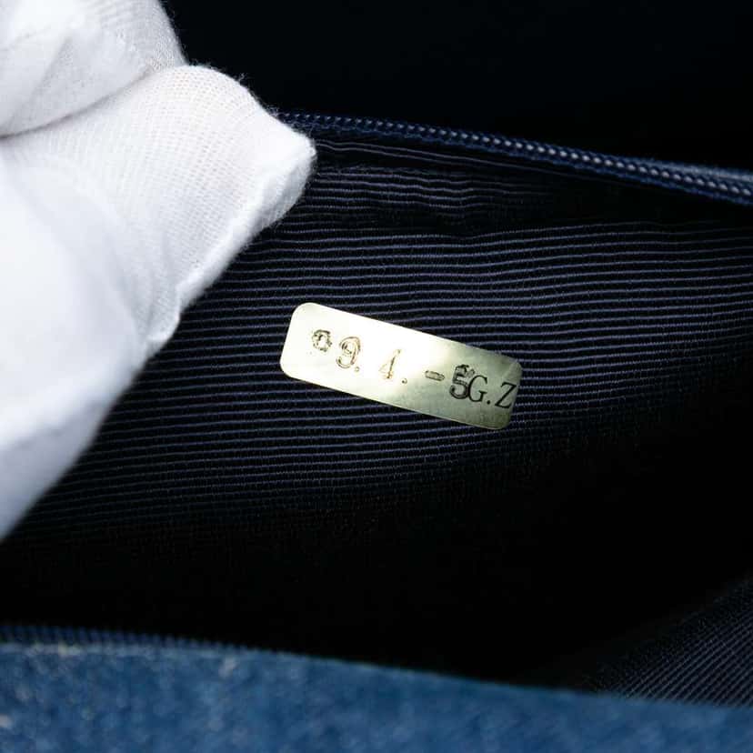 Chanel CC Denim Kelly Top Handle Bag Blue Denim Very good condition - Box View