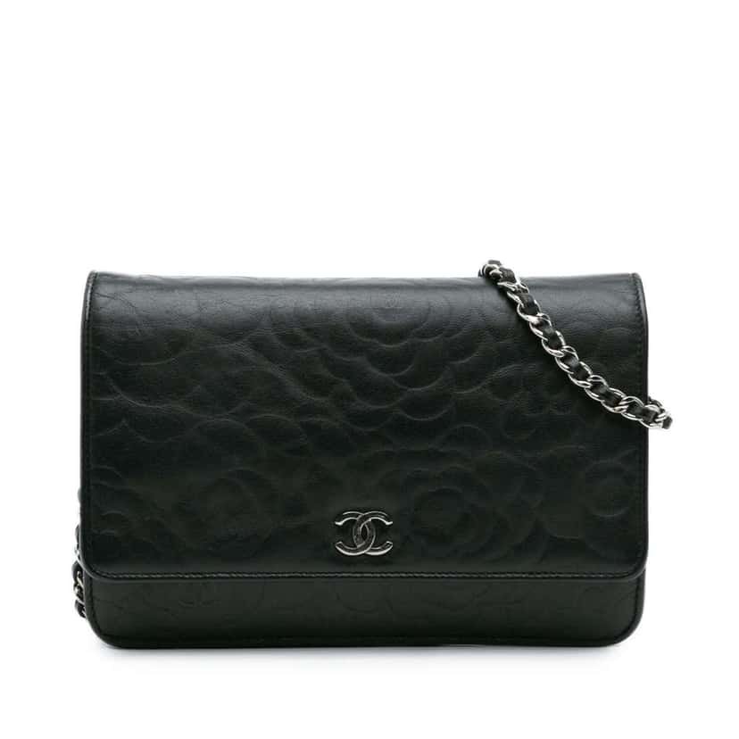 Chanel Camellia Embossed Lambskin Wallet On Chain Black Leather Very good condition - Front View