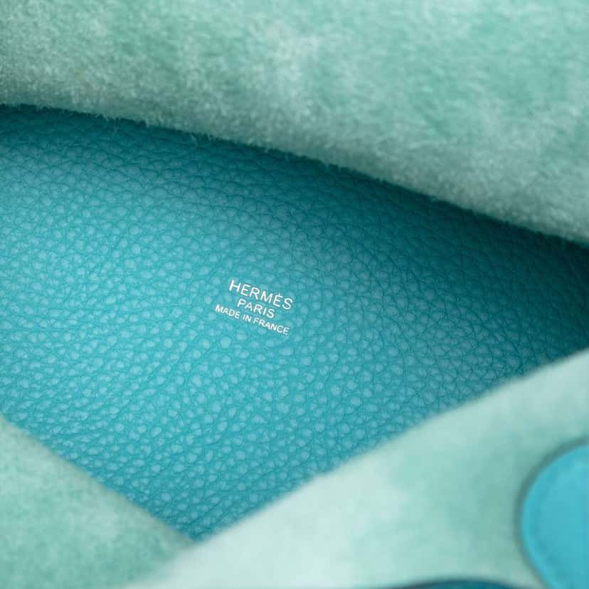 Hermès Clemence Picotin Lock 22 Blue Leather Good condition - Box View