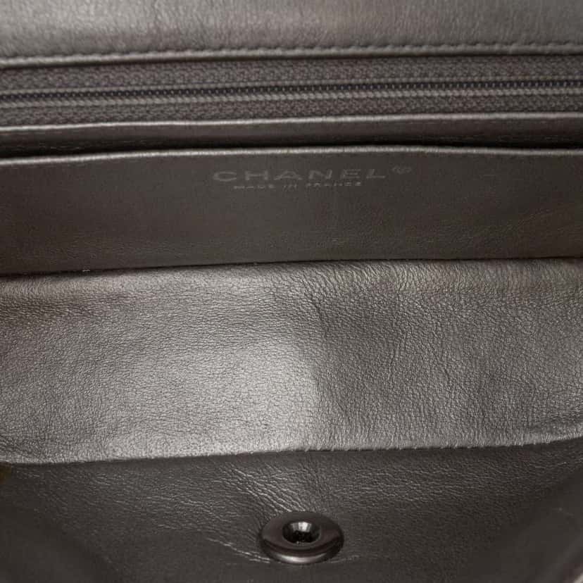Chanel Mini Rectangular Classic Metallic Lambskin Single Flap Grey Leather Good condition - Model View