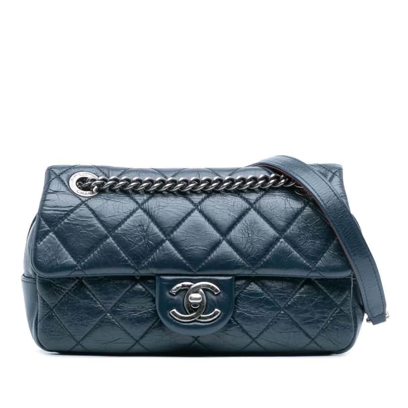 Chanel Small Glazed Calfskin Duo Color Flap Blue Leather Good condition - Front View
