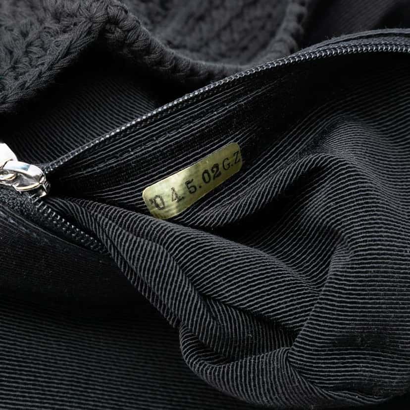 Chanel CC  Medium Woven Crochet Knit Single Flap Black Wool Good condition - Box View