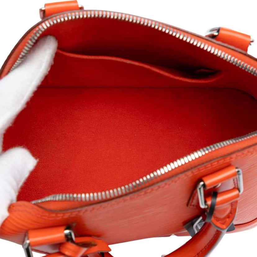Louis Vuitton Epi Alma BB Orange Leather Good condition - Model View