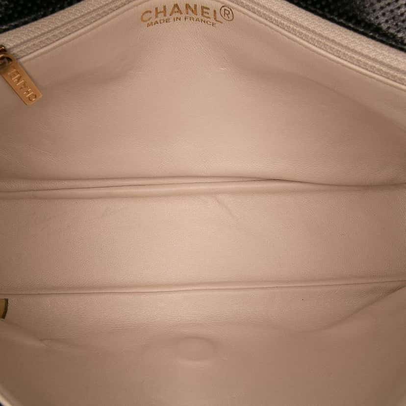 Chanel Medium CC Perforated Calfskin Single Flap Black Leather Good condition - Model View