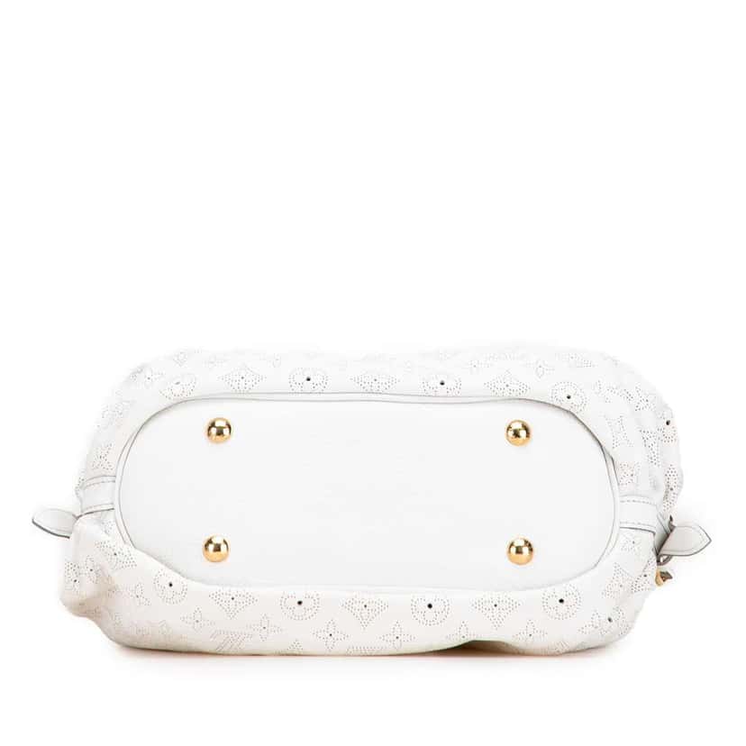 Louis Vuitton Monogram Mahina XS White Leather Good condition - Inside View