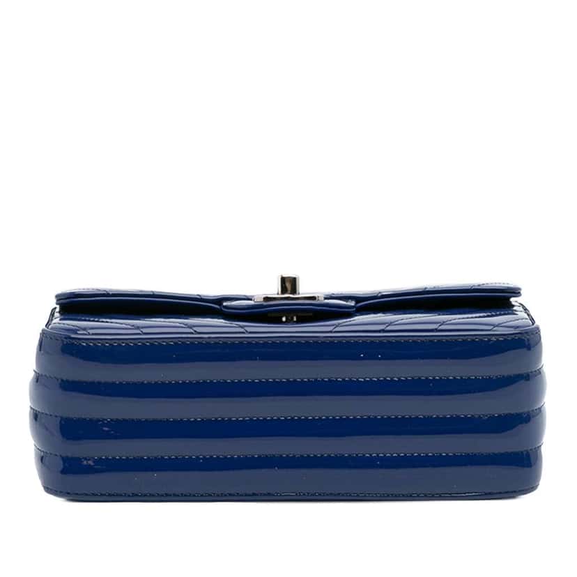Chanel Mini Rectangular Classic Chevron Patent Single Flap Blue Leather Good condition - Inside View