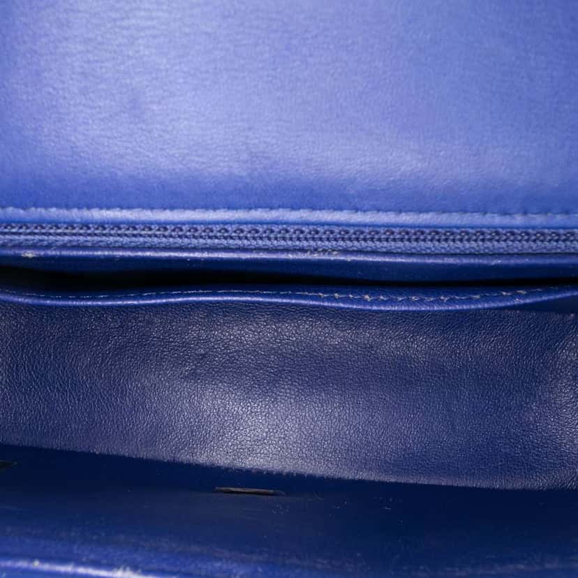 Chanel Mini Rectangular Classic Chevron Patent Single Flap Blue Leather Good condition - Model View