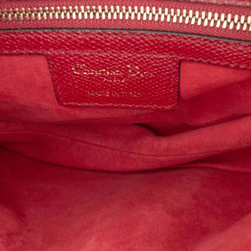 Dior Grained Calfskin Saddle Bag Red Leather Good condition - Model View