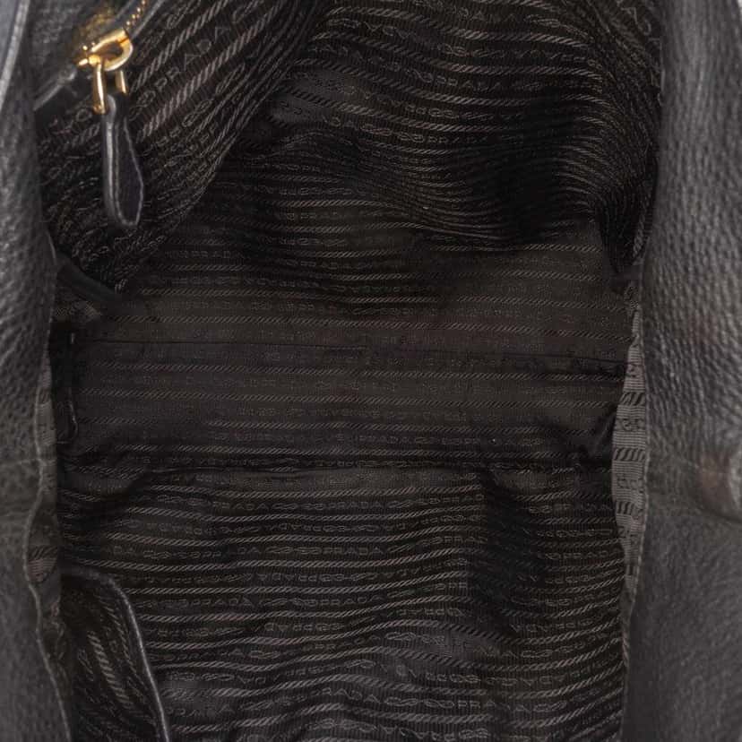 Prada Vitello Daino Open Convertible Tote Black Leather Good condition - Model View