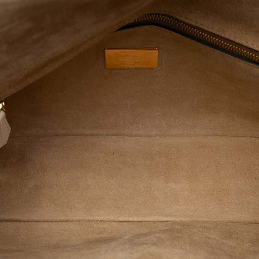 Fendi Leather Metal Stitch Baguette Satchel Brown Leather Good condition - Model View