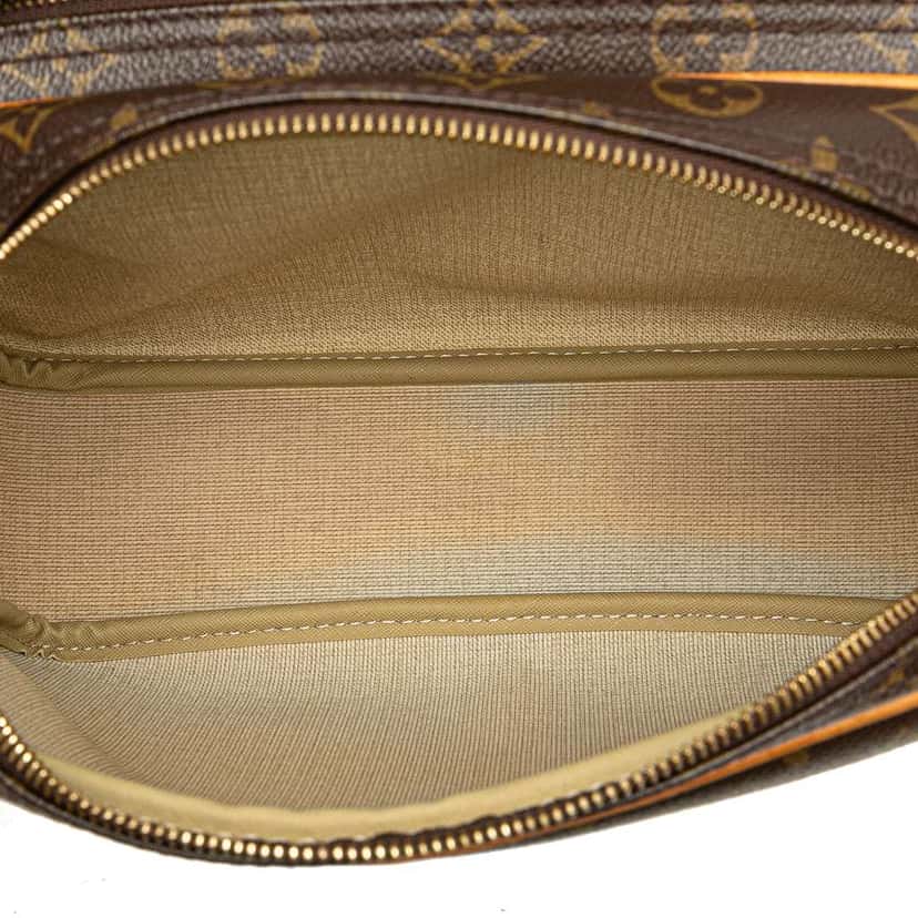 Louis Vuitton Monogram Reporter PM Brown Canvas Good condition - Model View