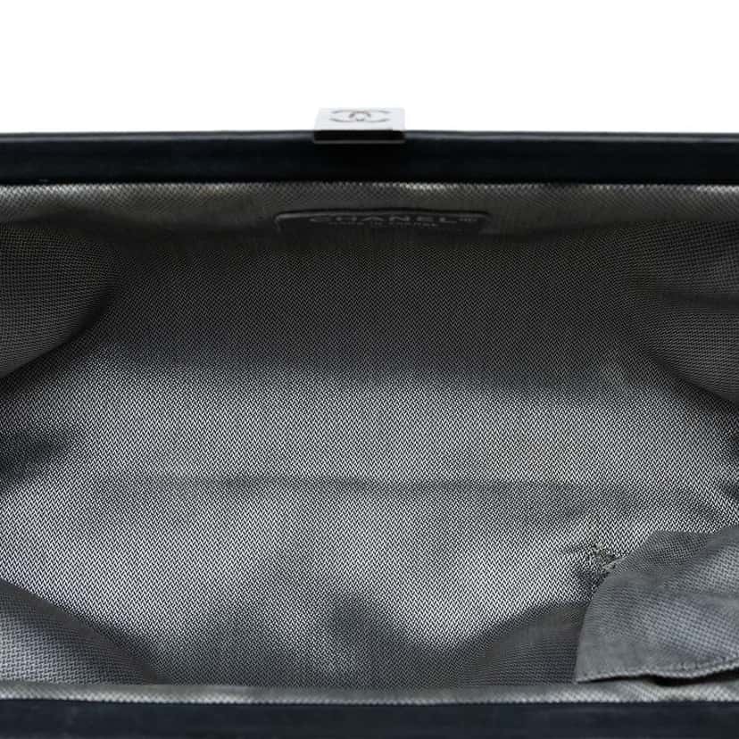Chanel Quilted Lambskin Mademoiselle Ligne Clutch Black Leather Good condition - Model View
