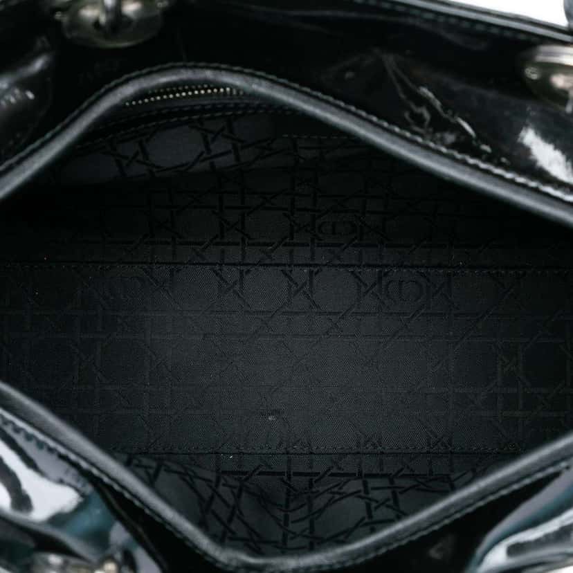 Dior Large Patent Cannage Lady Dior Black Leather Good condition - Model View